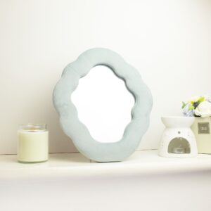 Espejo suave y ondulado – Nube – Azul nube (28x24x2.3cm)