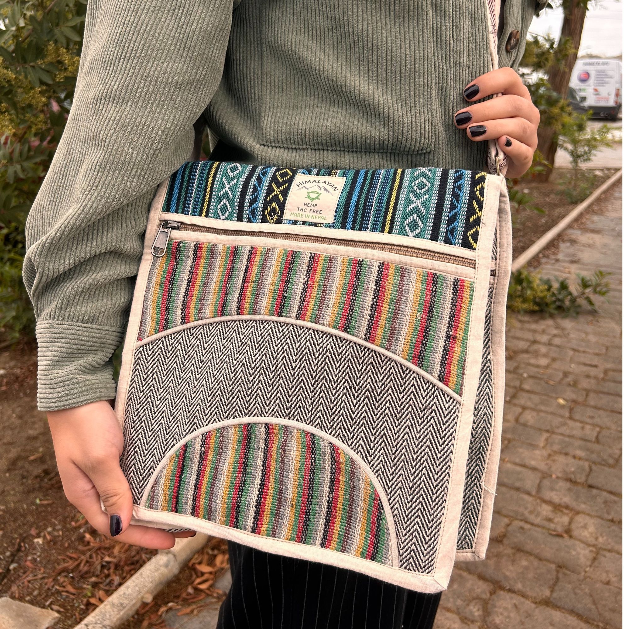 Bolso Mensajero de Cáñamo para Laptop - Curvas - Imagen 6