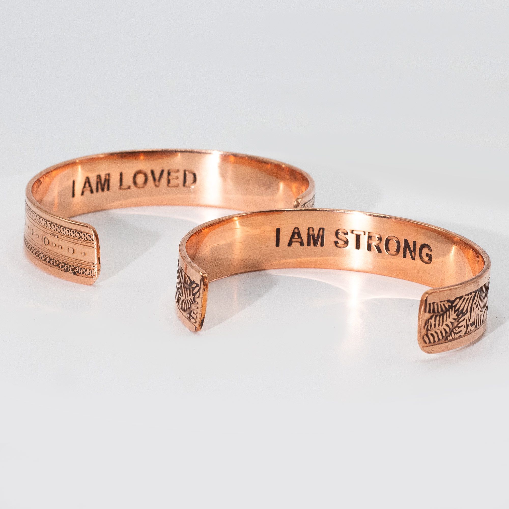 Pulseras de Cobre Macizo con Grabados de Afirmaciones (surtidas) - Imagen 5